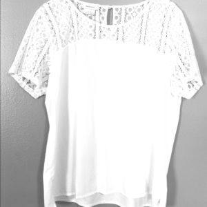 Van Heusen top with lace